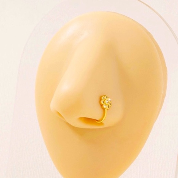 Gold Tone Rhinestone Encrusted Flower Bling Bling Nose Ring - Picture 1 of 5